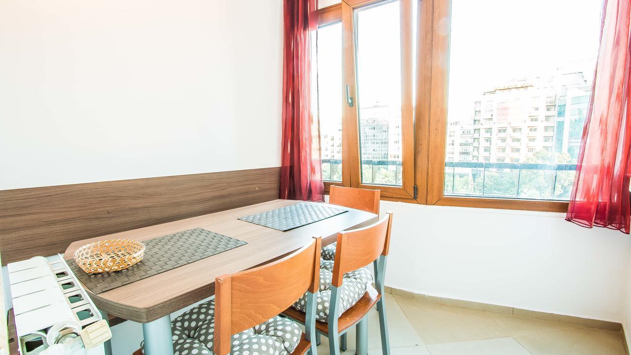 Unirii Boulevard View Apartment Bucharest Exterior photo